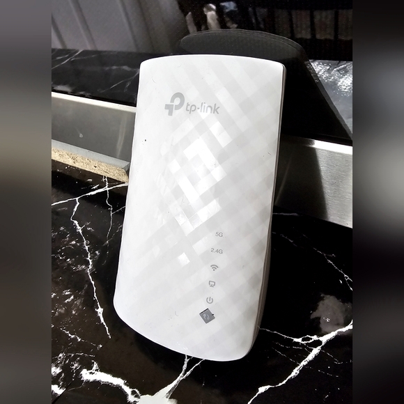 TP-LINK AC750 750Mbps Dual Band WiFi Range Extender/RE220 - Picture 2 of 10